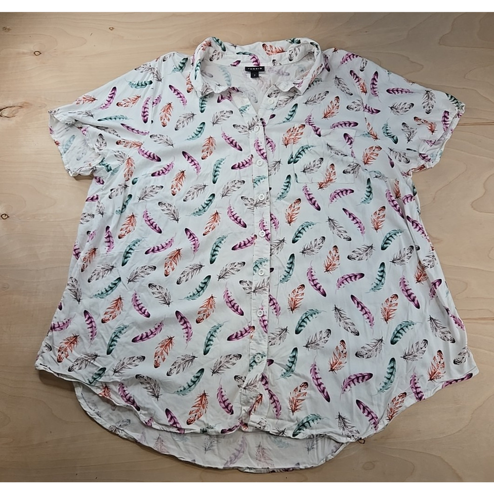 Torrid Shirt Womens 2X White Colorful Bird Feathers Light Fun Flowy Beachy Party